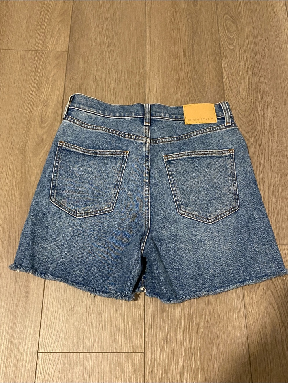 Denim Forum The '50s Arlo Hi Mid-Thigh Denim Short - Picture 10 of 14